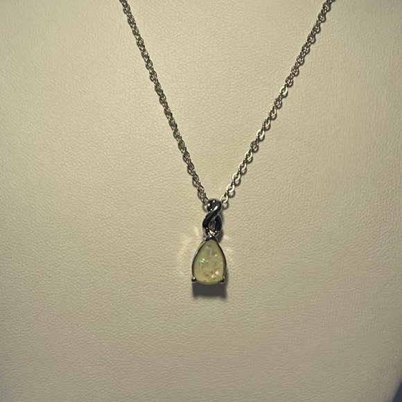 Opal and Diamond Women's Necklace NEW - Picture 3 of 4